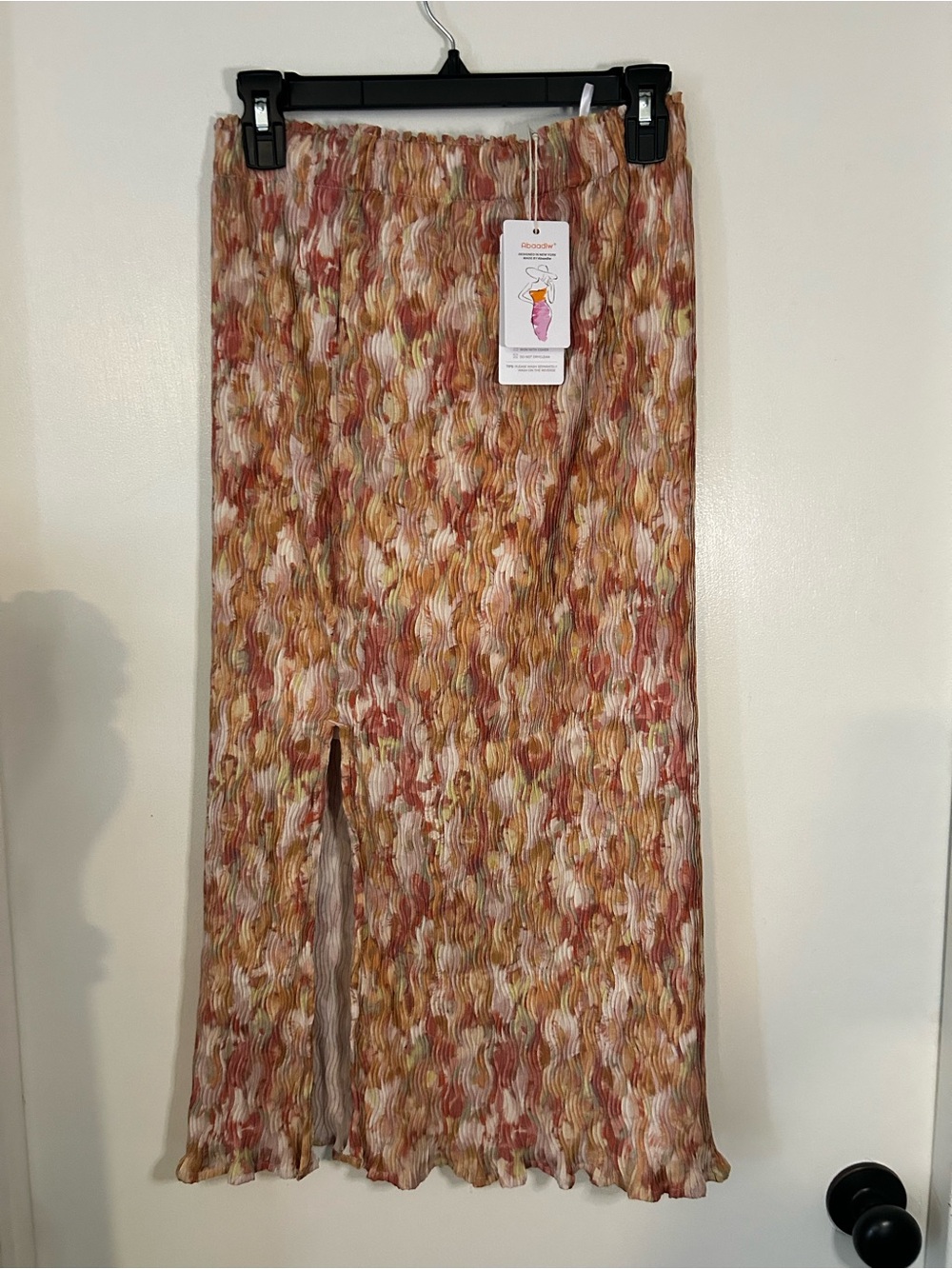 Pleated Midi Skirt in Rust Multi - Unbranded